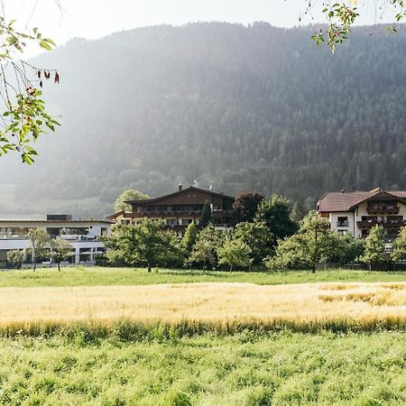 Gartenhotel Linde 4 Sterne Superior Ried im Oberinntal Dış mekan fotoğraf