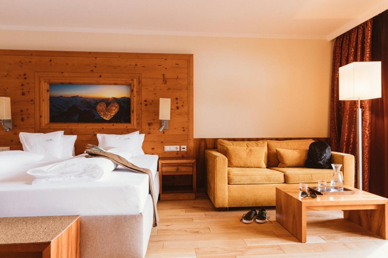 Gartenhotel Linde 4 Sterne Superior Ried im Oberinntal Dış mekan fotoğraf