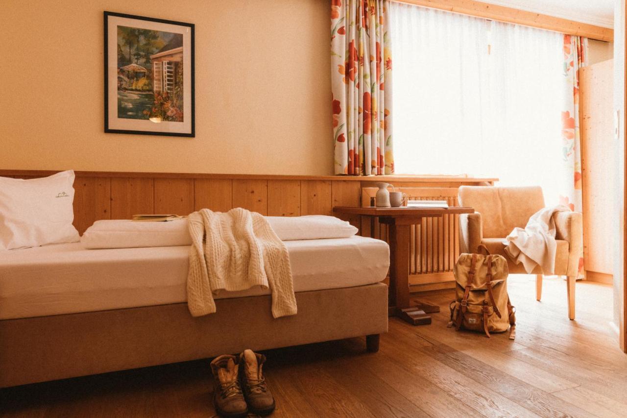 Gartenhotel Linde 4 Sterne Superior Ried im Oberinntal Dış mekan fotoğraf