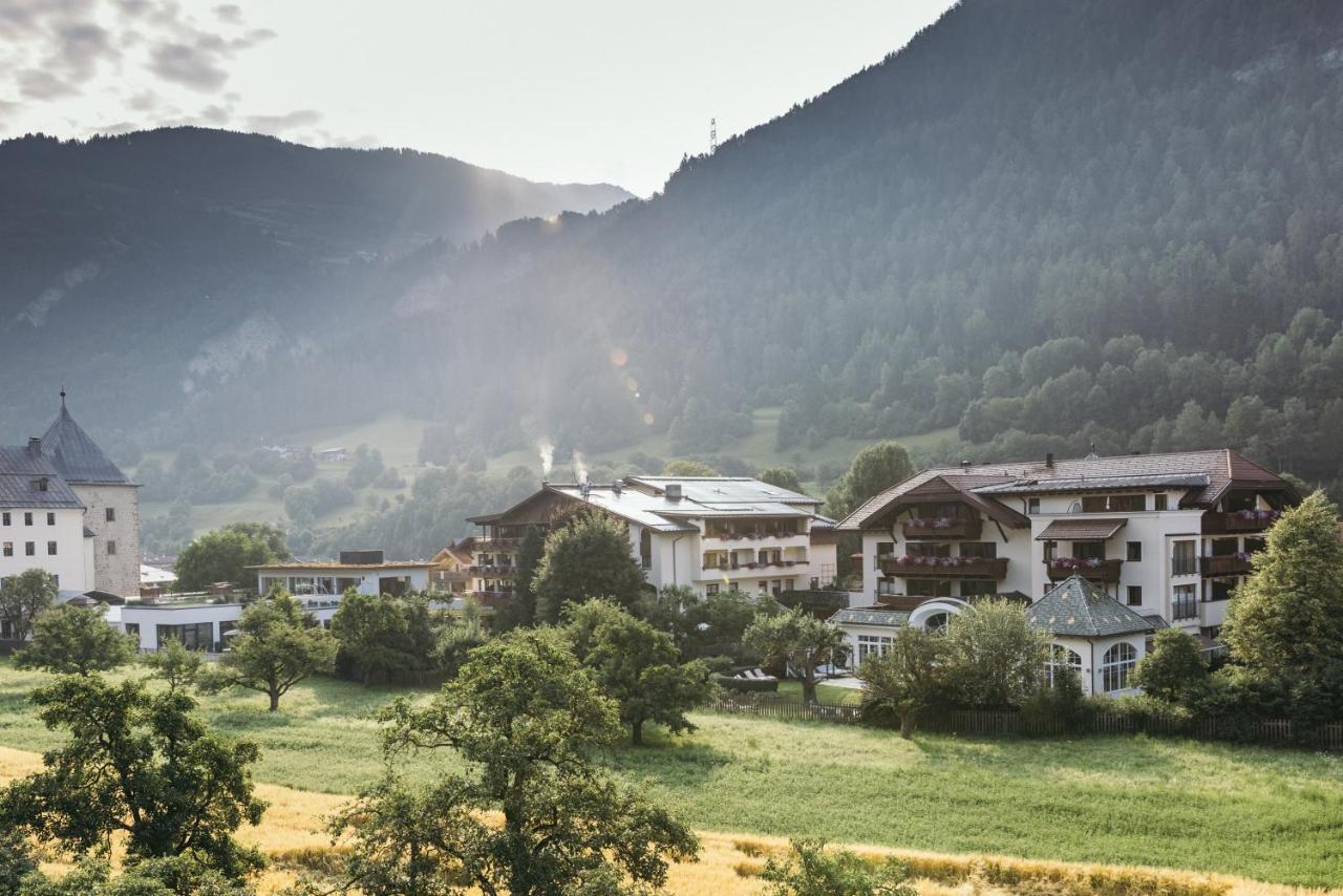 Gartenhotel Linde 4 Sterne Superior Ried im Oberinntal Dış mekan fotoğraf